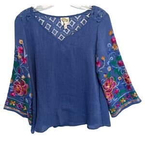 Fig & Flower Embroidered Top & Cami Womens Size MP Blue V-Neck Boho Peasant